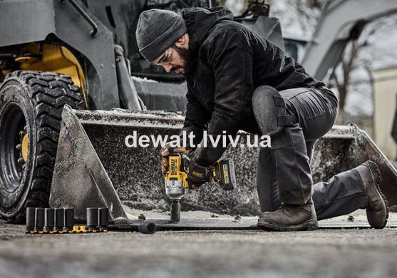 Гайковерт ударный аккумуляторный DeWALT DCF961