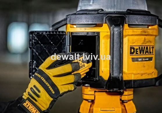 Фонарь светодиодный аккумуляторный DeWALT DCL074