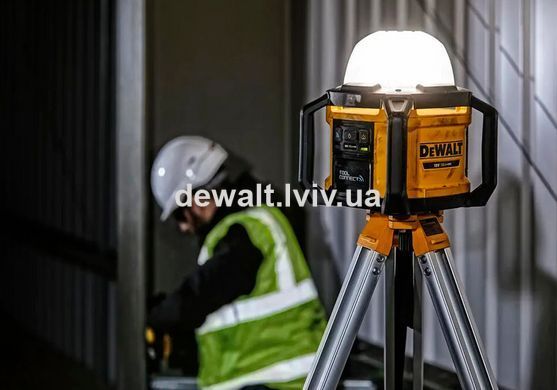 Фонарь светодиодный аккумуляторный DeWALT DCL074