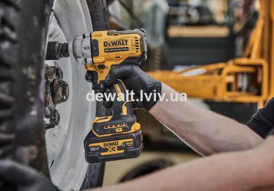 Гайкокрут ударний акумуляторний DeWALT DCF891