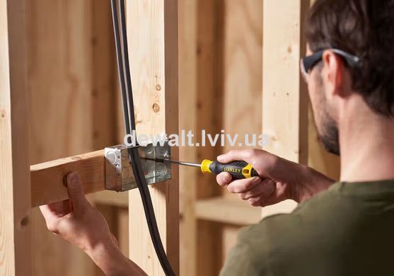 Викрутка Cushion Grip під шліц Pz2 з довжиною жала 100 мм STANLEY STHT16163-0