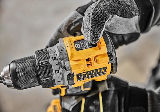 Дриль-шурупокрут акумуляторний DeWALT DCD800