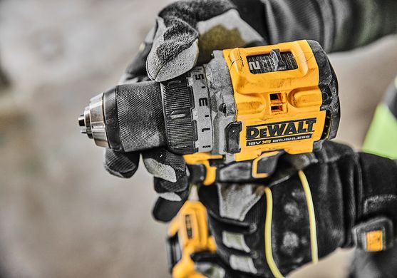 Дриль-шурупокрут акумуляторний DeWALT DCD800