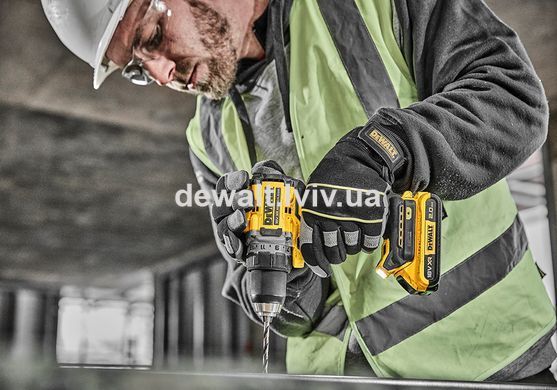 Дриль-шурупокрут акумуляторний DeWALT DCD800