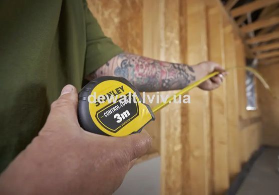 Рулетка вимірювальна CONTROL-LOCK довжиною 3 м, STANLEY STHT37230-0