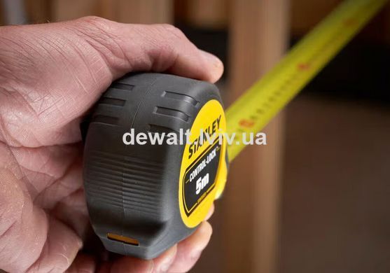 Рулетка измерительная CONTROL-LOCK длиной 5 м, STANLEY STHT37231-0