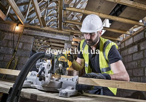 Пила торцювальна DeWALT DWS774