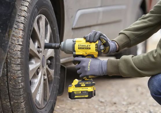 Гайковерт ударний акумуляторний STANLEY FATMAX SFMCF940B