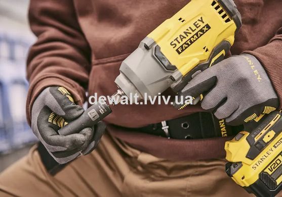 Гайковерт ударний акумуляторний STANLEY FATMAX SFMCF940B