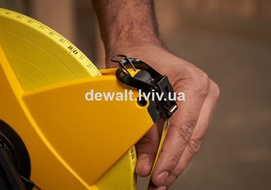 Рулетка вимірювальна PowerWinder Fiberglass довжиною 100 м, шириною 12.7 мм, стрічка зі скловолокном STANLEY 2-34-777