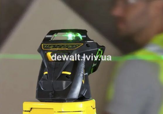 Уровень лазерный FatMax&reg;MultilineGreen трехлучевой плоскостной самовыравнивающийся, чемодан STANLEY FMHT1-77356