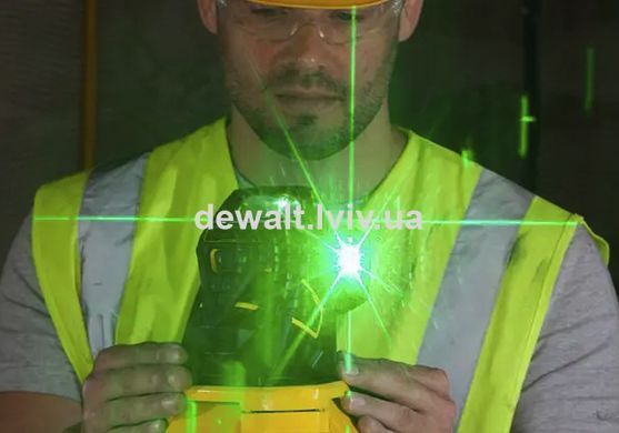 Уровень лазерный FatMax&reg;MultilineGreen трехлучевой плоскостной самовыравнивающийся, чемодан STANLEY FMHT1-77356