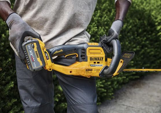 Кущоріз акумуляторний DeWALT DCMHT573N