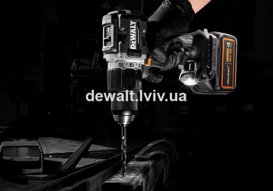 Дрель-шуруповёрт аккумуляторная ударная McLaren F1 TEAM LIMITED EDITION DeWALT DCD85MM2T