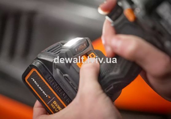 Дрель-шуруповёрт аккумуляторная ударная McLaren F1 TEAM LIMITED EDITION DeWALT DCD85MM2T