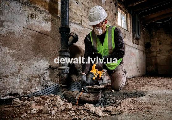 Пила сабельная аккумуляторная DeWALT DCS389