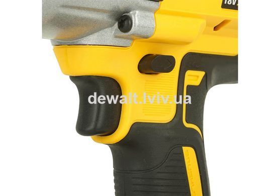 Гайковерт ударный аккумуляторный DeWALT DCF899