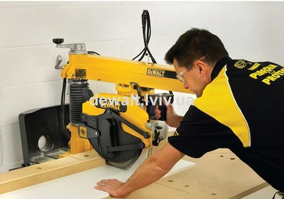 Пила радіально-консольна DeWALT DW729KN