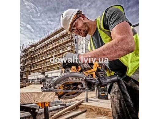 Пила дисковая аккумуляторная DeWALT DCS577